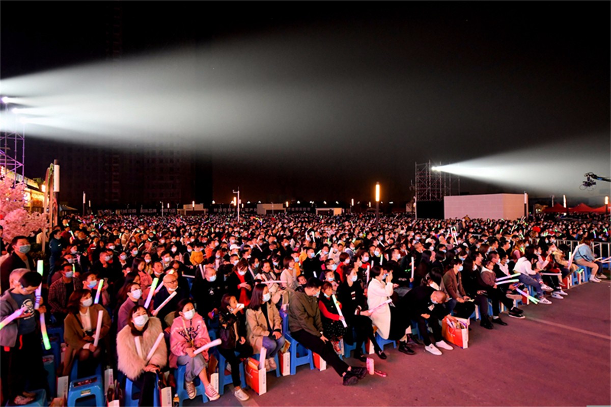 德阳吾悦广场群星演唱会_群星演唱会运动策划_庆典策划公司