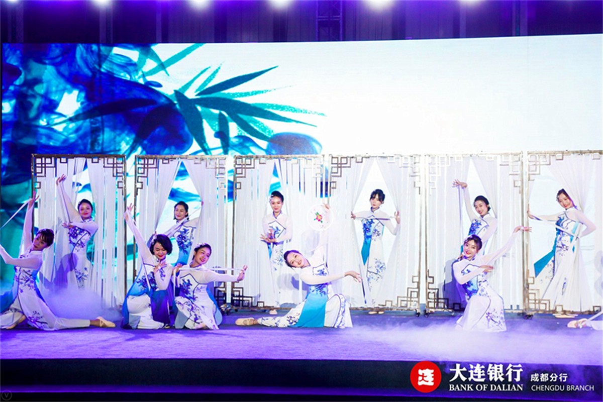 周年庆运动策划公司_成都周年庆运动公司_成都平博文化撒播