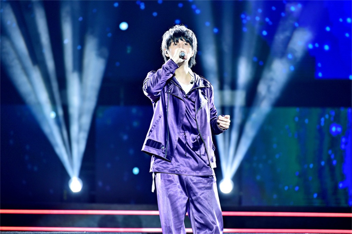 &quot;红旗飘飘&quot;红旗连锁群星演唱会-群星演出运动策划公司_演唱会运动策划公司_平博文化撒播集团
