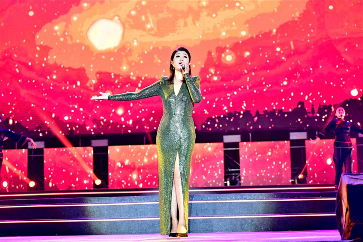 &quot;红旗飘飘&quot;红旗连锁群星演唱会-群星演出运动策划公司_演唱会运动策划公司_平博文化撒播集团