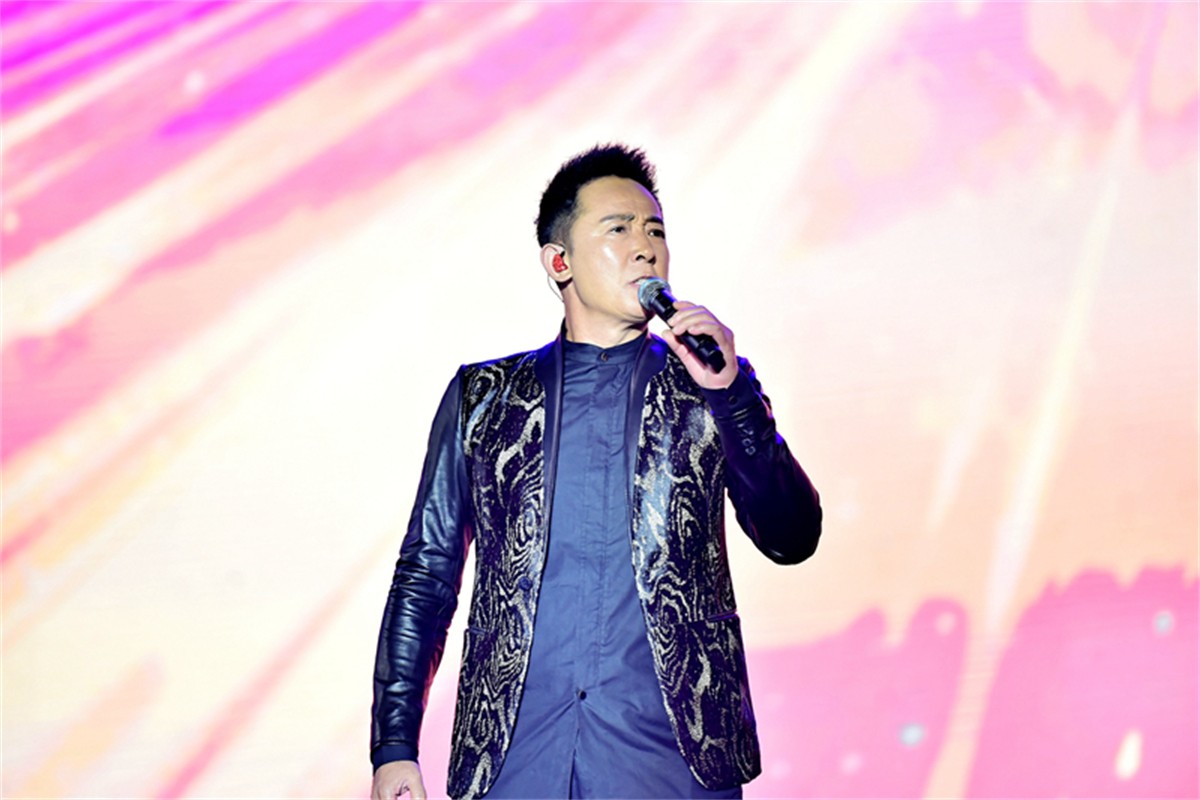 &quot;红旗飘飘&quot;红旗连锁群星演唱会-群星演出运动策划公司_演唱会运动策划公司_平博文化撒播集团